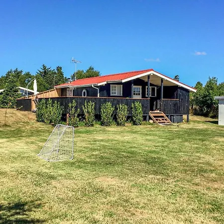 Stunning In W/ 2 Bedrooms Feriehus
